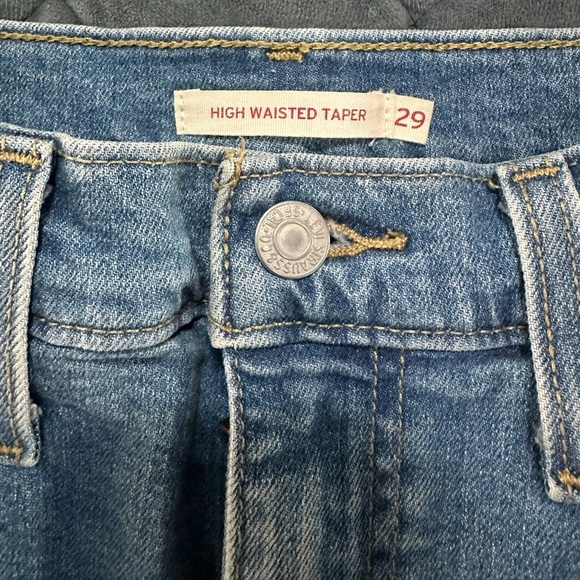 LEVI’S High Waisted Taper Jeans - Picture 3 of 6